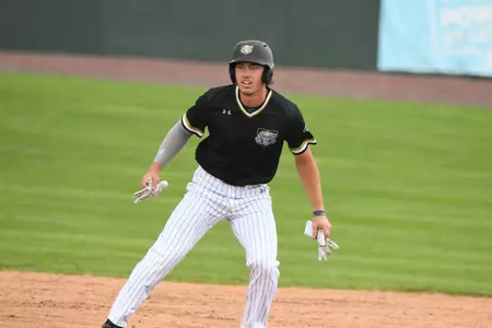 'Dons Fall in Series Opener With Oakland 10-9 Image