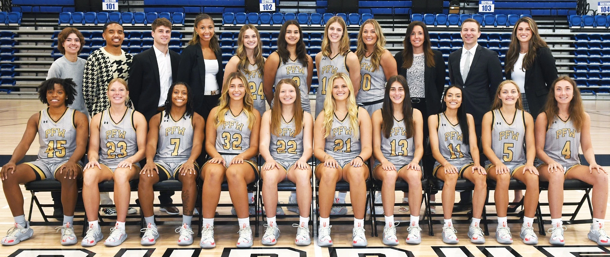 Women's Basketball Team Picture 2024-25