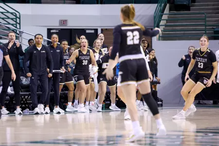 Lauren Ross over CSU