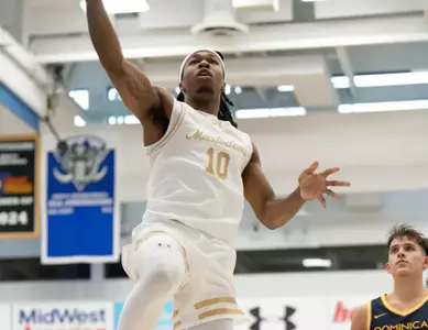 Hadnot Scores 32 in Setback at WMU Image