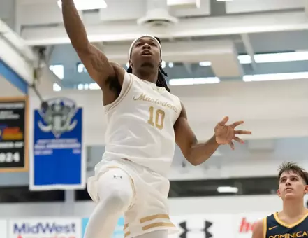 Hadnot Scores 32 in Setback at WMU