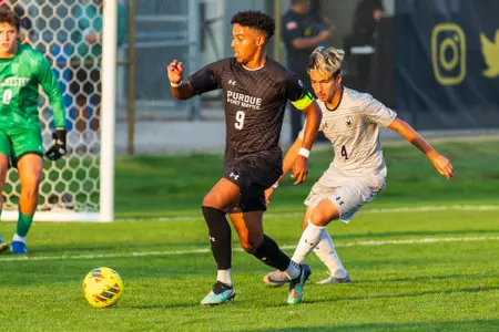 'Dons Continue Undefeated Start in Front of Record Crowd Image