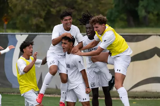 Men’s Soccer Stays Undefeated; Tops Oakland 3-1