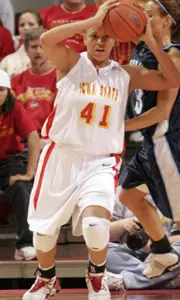 Cyclones Fall at Pepperdine, 52-46