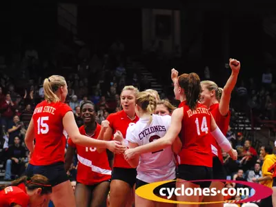 ISU Stuns Wisconsin; Advances To Final 16