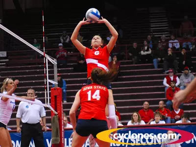 Volleyball Opens Spring At Northern Iowa