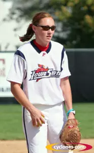 Iowa State Falls To Houston, 2-1