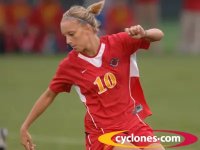 Late-Scoring Flurry Propels ISU Soccer Over UNI