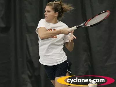 Freshmen Shine in Tennis Debut