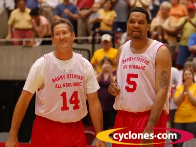 Cyclones Honor Barry Stevens