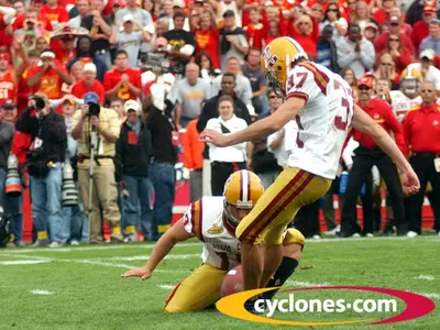 Clone Zone: ISU-Iowa Replay and Chizik Show