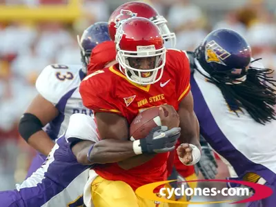 Northern Iowa Downs Iowa State, 24-13