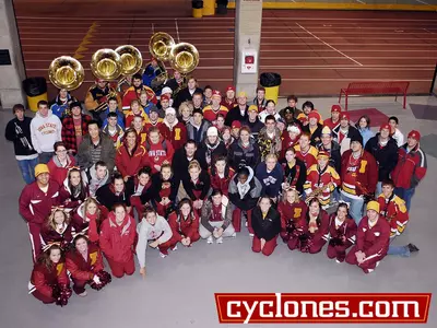 Fans Brave Cold To Welcome Home "Elite" Team
