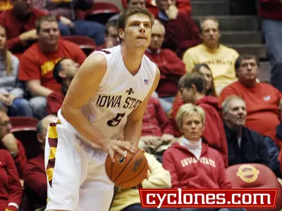 Cyclones Fall To Drake, 66-63