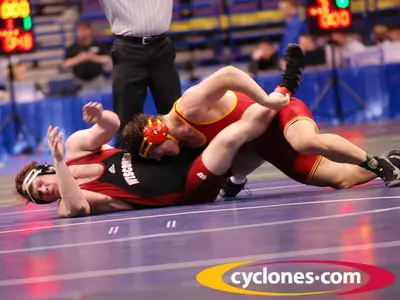 No. 2 ISU Sticks No. 12 Wisconsin, 27-7