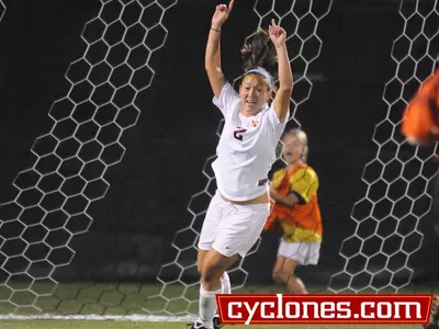 Chen Grabs Late Winner for ISU