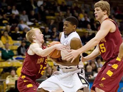 Cyclones Fall At Colorado, 55-49