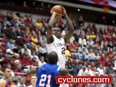 Brackins' Double-Double Lifts ISU Past Huskies