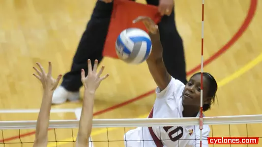 Cyclones Give Johnson-Lynch Win No. 100 With Sweep