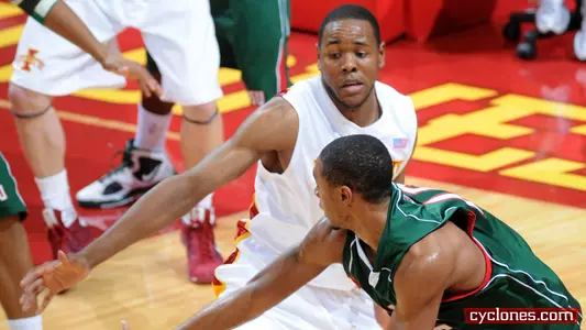 Brackins, Gilstrap Power Cyclones To Win