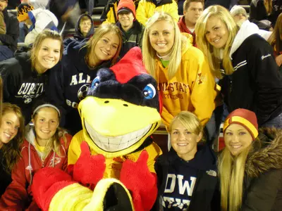 Dillinger Adds Eight to 2009 Soccer Squad