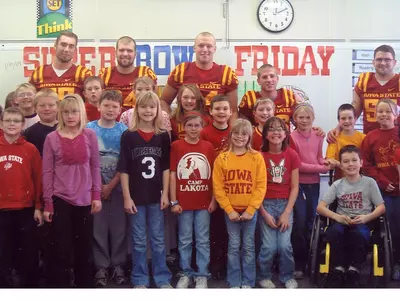 Kids Celebrate Super Bowl With Cyclones