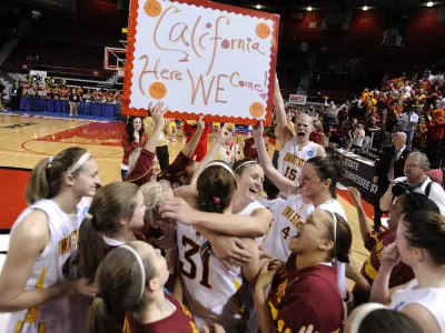 Cyclones Clinch Sweet 16 Berth With 71-57 Win