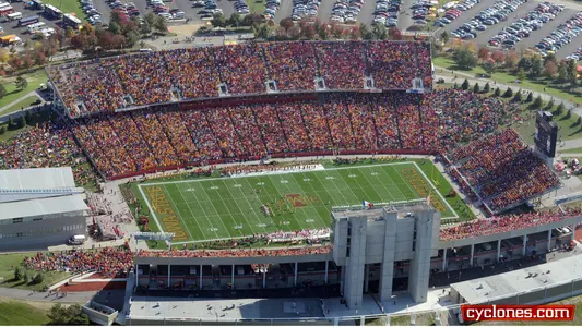 Arrive Early For Annual Iowa State-Iowa Matchup