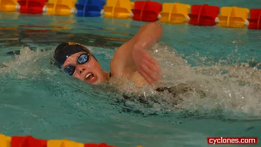 Gold Knocks off Cardinal 129-111 in Intrasquad Meet