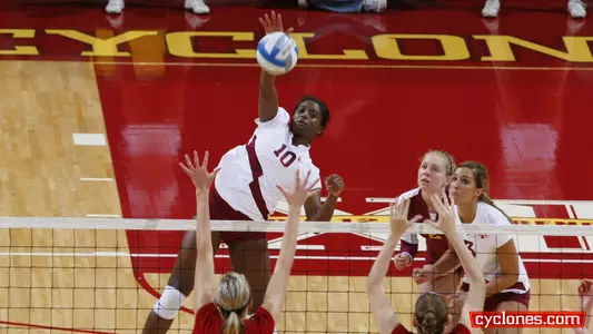 Henson Notches 1,000th Kill As Cyclones Win 3-0