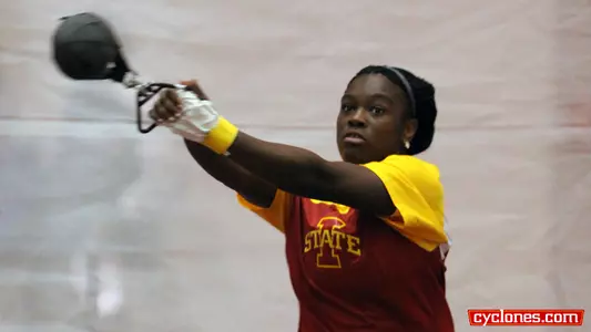 Cyclone Women Sweep Top Five Spots in Weight Throw
