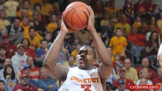Cyclones Fall To No. 3 Kansas, 84-61