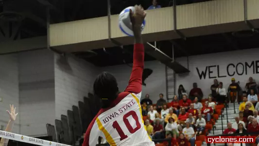 Five Quick Questions with Victoria Henson