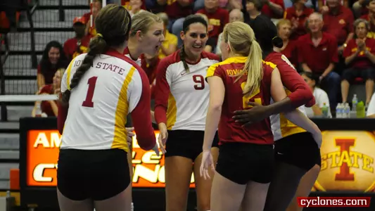 Cyclones Make Quick Work of Buffaloes