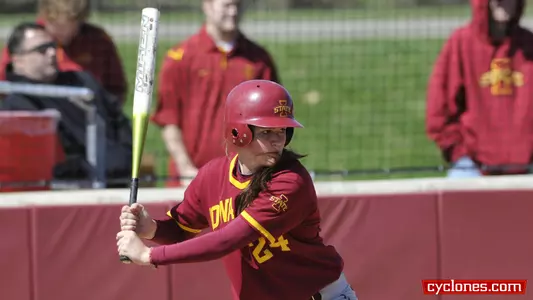 Cyclones Fall to No. 15 Texas, 10-2