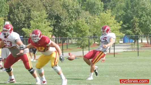 Kuehl, Morton Earn Scholarships