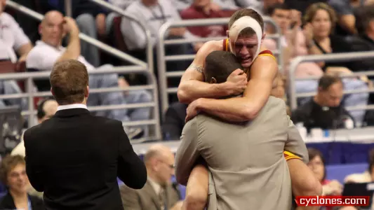 Reader Named Top Wrestler at Banquet