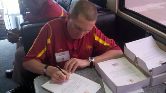 Tailgate Tour: Pollard Signs Cyclone Club Letters in Pella