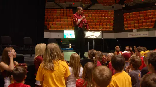 Cedar Rapids Tailgate Tour Photos and Video