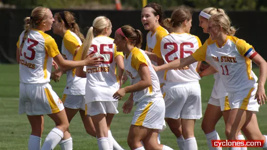 Cyclones Earn Record 13 Academic Honors, Two 4.0s