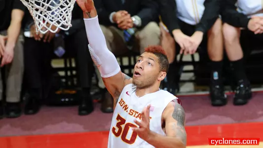 No. 10 Kansas Holds Off Iowa State, 82-73