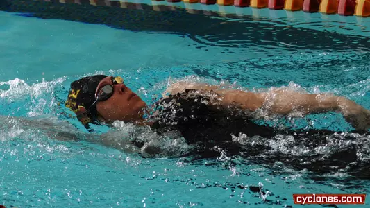 Cyclones Defeat UNI, 195-103, on Senior Day