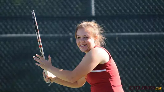 Gasparovic, Pronina Advance to Drake Invite Finals