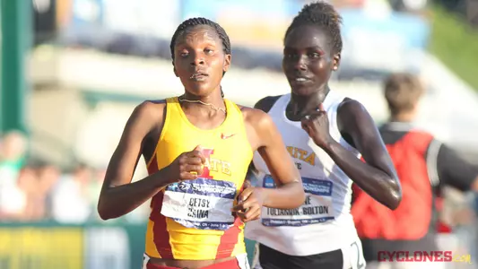 Ex-Cyclone Saina Makes World Championships Debut