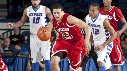 Nader At Home At Iowa State