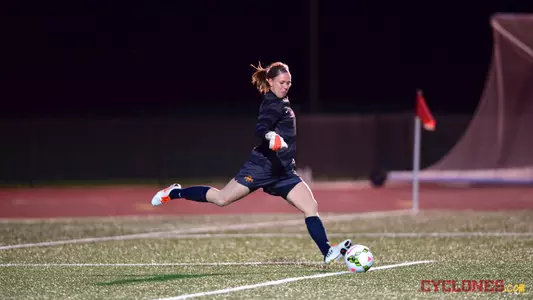 Cyclones Fall to No. 15 Kansas