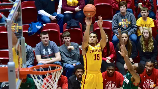 Hoiberg Earns 100th Victory In Cyclone Rout