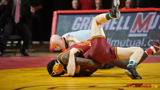 Iowa State Falls To No. 1 Minnesota, 27-12