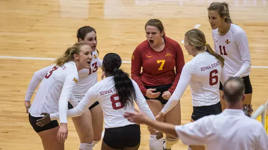 Iowa State Falls to No. 10 Kansas, 3-1