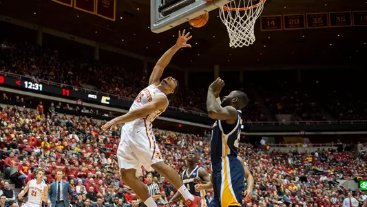 No. 4 Iowa State Takes Down Chattanooga, 83-63